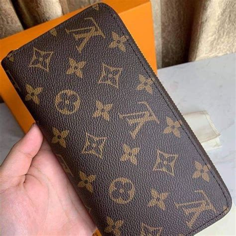 ví nam louis vuitton chính hãng giá bao nhiêu|louis vuitton nam nam.